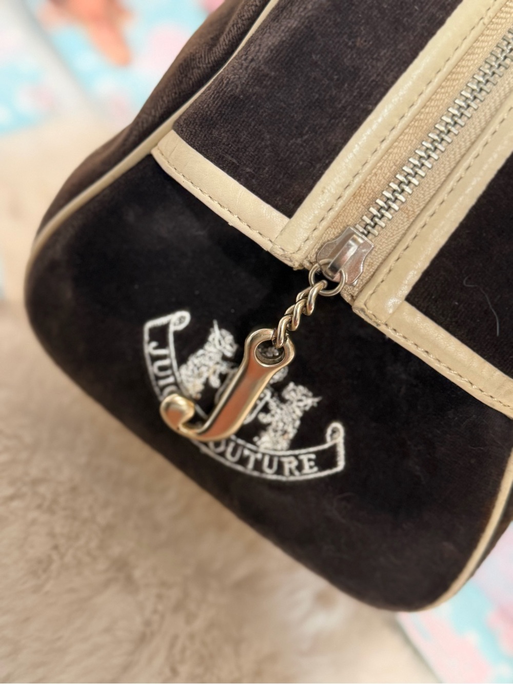 Juicy Couture - Picture 7 of 16